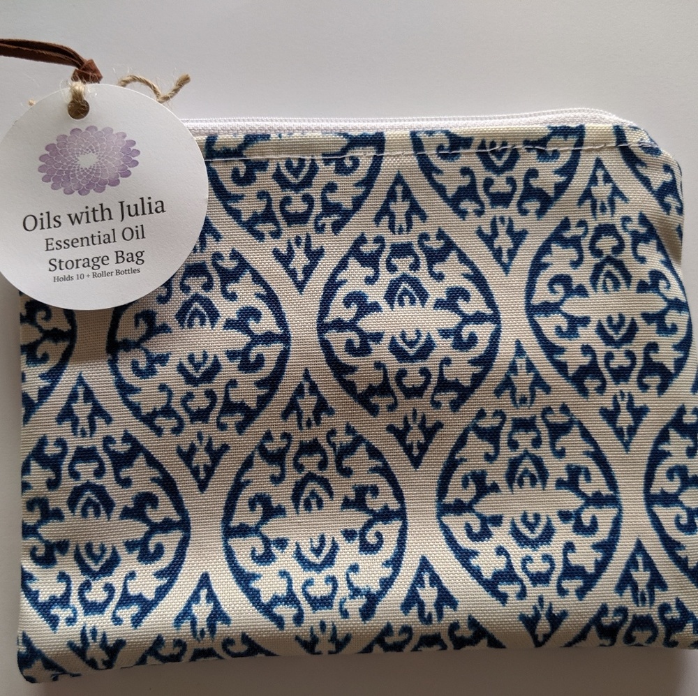 Handmade Lined Essential Oil Zipper Pouch